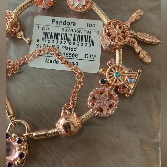 Retired NWOT Pandora Carrier Gold Heraldic Amethyst Padlock Bracelet w/ Charms - Picture 6 of 12